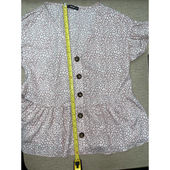 Shein Button up Blouse Size M Babydoll Pink Printed Short‎ Sleeve Top - Picture 7 of 7